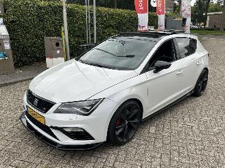 damaged passenger cars Seat Leon 2.0 TSI CUPRA 400PK 2015/6