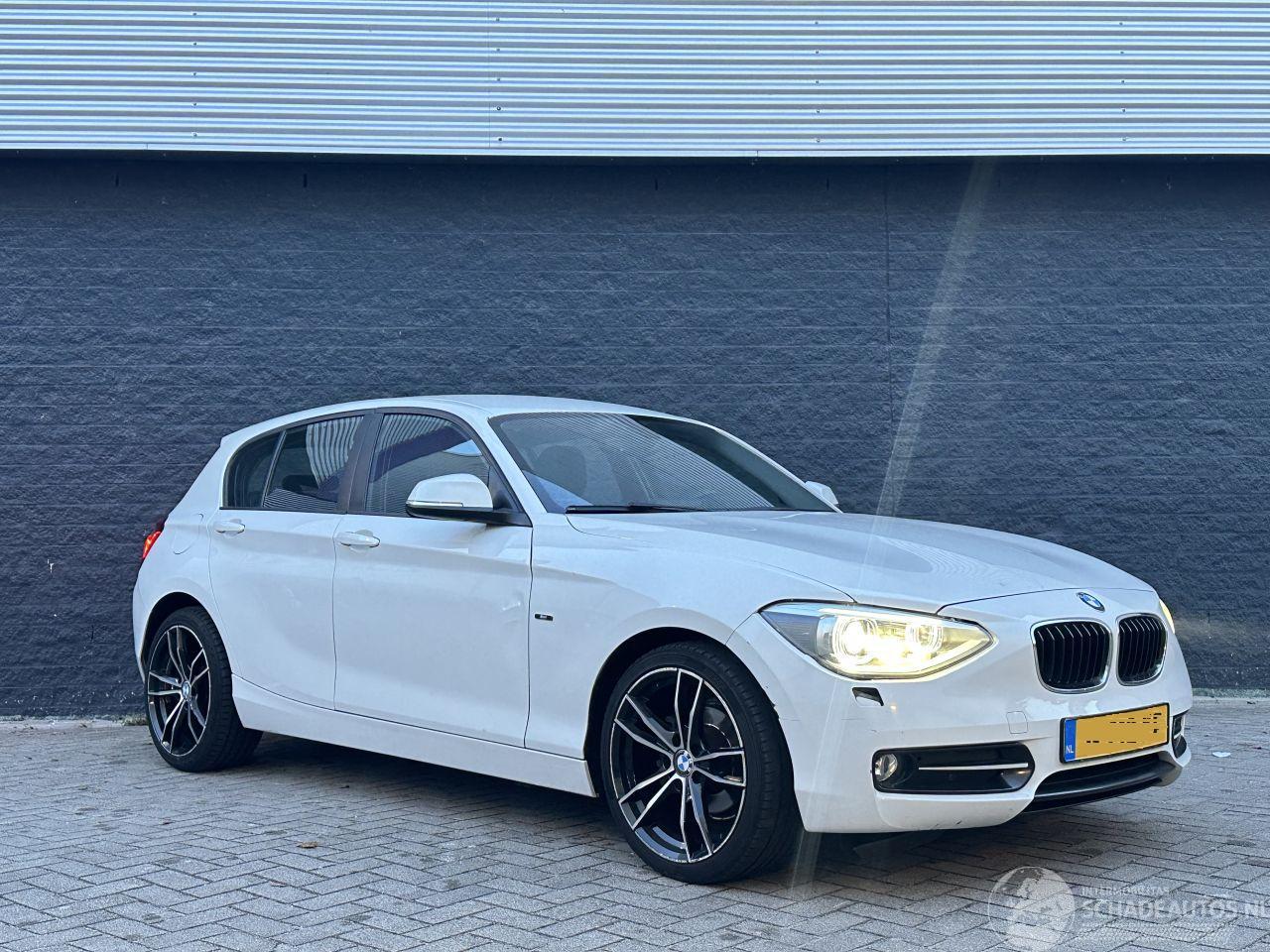 BMW 1-serie 116i Sport Line Automaat