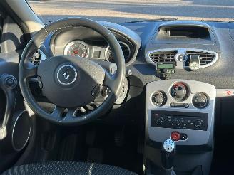 Renault Clio 1.2 TCE Special Rip Curl picture 6
