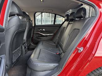 BMW 3-serie 320i High Executive AUTOMAAT/LED picture 15