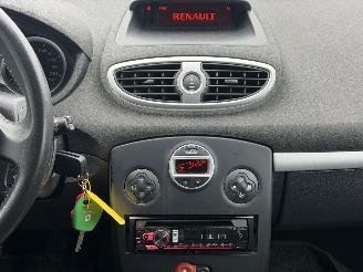 Renault Clio 1.2 Sélection Business picture 15