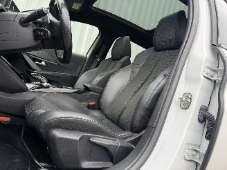 Peugeot 208 1.2 GT-LINE AUTOMAAT/PANO picture 10