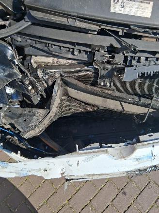 Volkswagen Golf 2.0TSI GTI PERFORMANCE FACELIFT picture 4