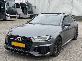 krockskadad bil auto Audi RS 4 AVANT PANO/CERAMIC/FULL OPTION 2018/6