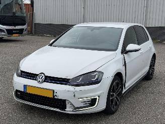 Schadeauto Volkswagen Golf 1.4 TSI GTE AUTOMAAT 2015/8