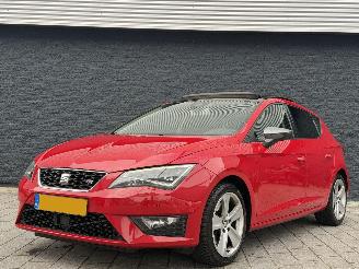 Voiture accidenté Seat Leon 1.8 TSI FR PANO/DSG/LED 2015/3