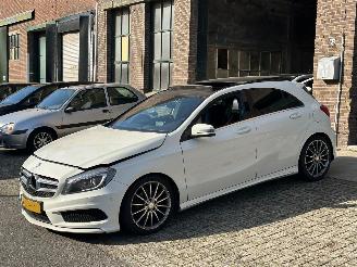 škoda osobní automobily Mercedes A-klasse A180 AMG PANO/LED 2014/3