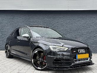 krockskadad bil auto Audi S3 SPORTBACK PANO/DSG/500PK 2014/5