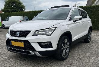 Vaurioauto  passenger cars Seat Ateca 1.4 Xcellence AUTOMAAT/PANO/FULL OPTION 2018/3