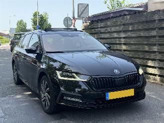 Voiture accidenté Skoda Octavia 2.0TDI DSG/PANO/FULL OPTION 2020/9