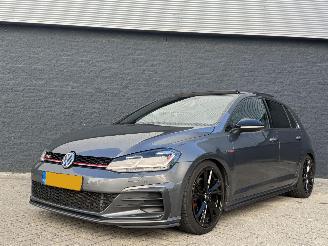 Schadeauto Volkswagen Golf 2.0TSI GTI PERFORMANCE FACELIFT PANO 2017/7