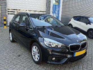Schadeauto BMW 2-serie 218i Tourer Executive AUTOMAAT NAP 2015/1