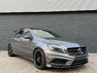 Vaurioauto  passenger cars Mercedes A-klasse A45 AMG 4MATIC EDITION 1 PANO 2013/7