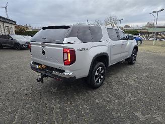 uszkodzony samochody osobowe Volkswagen Amarok  2024/5