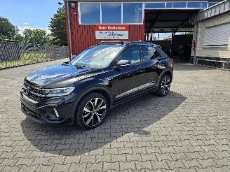 Schadeauto Volkswagen T-Roc R-LINE 2025/12
