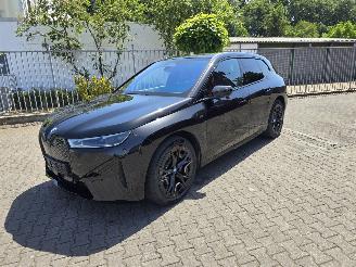 krockskadad bil auto BMW iX M60 PANORAMA SOFT-CLOSE 2023/8
