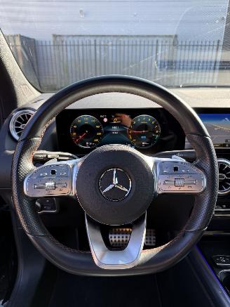 Mercedes GLA 250e AMG-Line picture 10