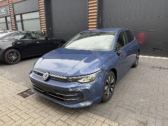 Voiture accidenté Volkswagen Golf 8.5 Facelift 1.5 eTSI GOAL Vol optie! 2025/11