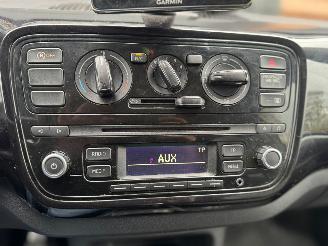 Volkswagen Up!  picture 16