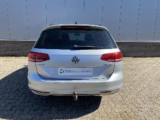 Volkswagen Passat Comfortline, Trekhaak, Camera, Airco picture 11