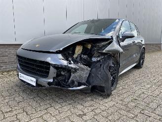 Damaged car Porsche Cayenne GTS 3.6 V6 440pk Bose, Sportchrono, Camera, Stoelverwarming Voor/Achter, Verwarmd Stuurwiel, LED| 2017/1