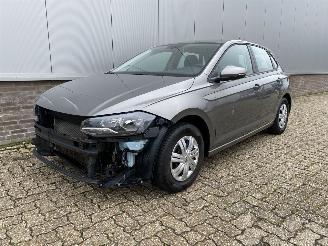 Unfallwagen Volkswagen Polo Trendline PDC, Navi ,Airco, Cruise 2017/11