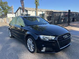 Voiture accidenté Audi A3 30 TFSI Sport Automaat 2019/2