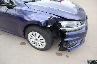 Volkswagen Golf 1.0 BENZ picture 10