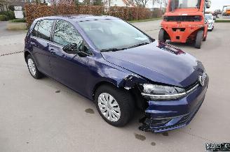 Volkswagen Golf 1.0 BENZ picture 3