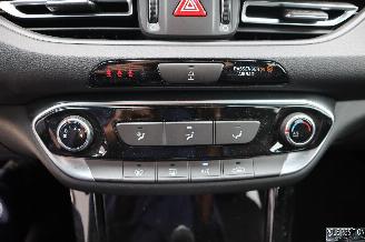 Hyundai I-30 1.0 BENZ picture 18