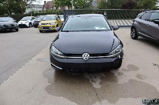 Vaurioauto  passenger cars Volkswagen Golf 1.0 BENZ 2019/9