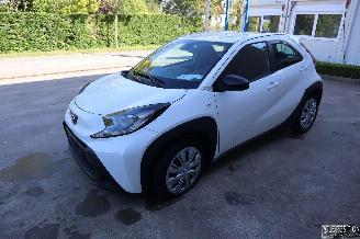damaged passenger cars Toyota Aygo 1.0 BENZ 2024/8