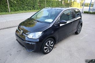Schadeauto Volkswagen Up! 1.0 BENZ 2022/6