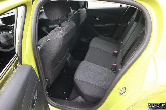 Peugeot 208 1.2 BENZ picture 12