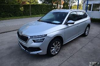 Schadeauto Skoda Kamiq 1.0 BENZ 2022/6