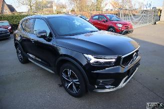 Schadeauto Volvo XC40 1.5 BENZ 2019/3