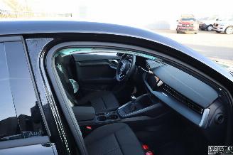 Audi A3 1.5 BENZ S-LINE picture 13