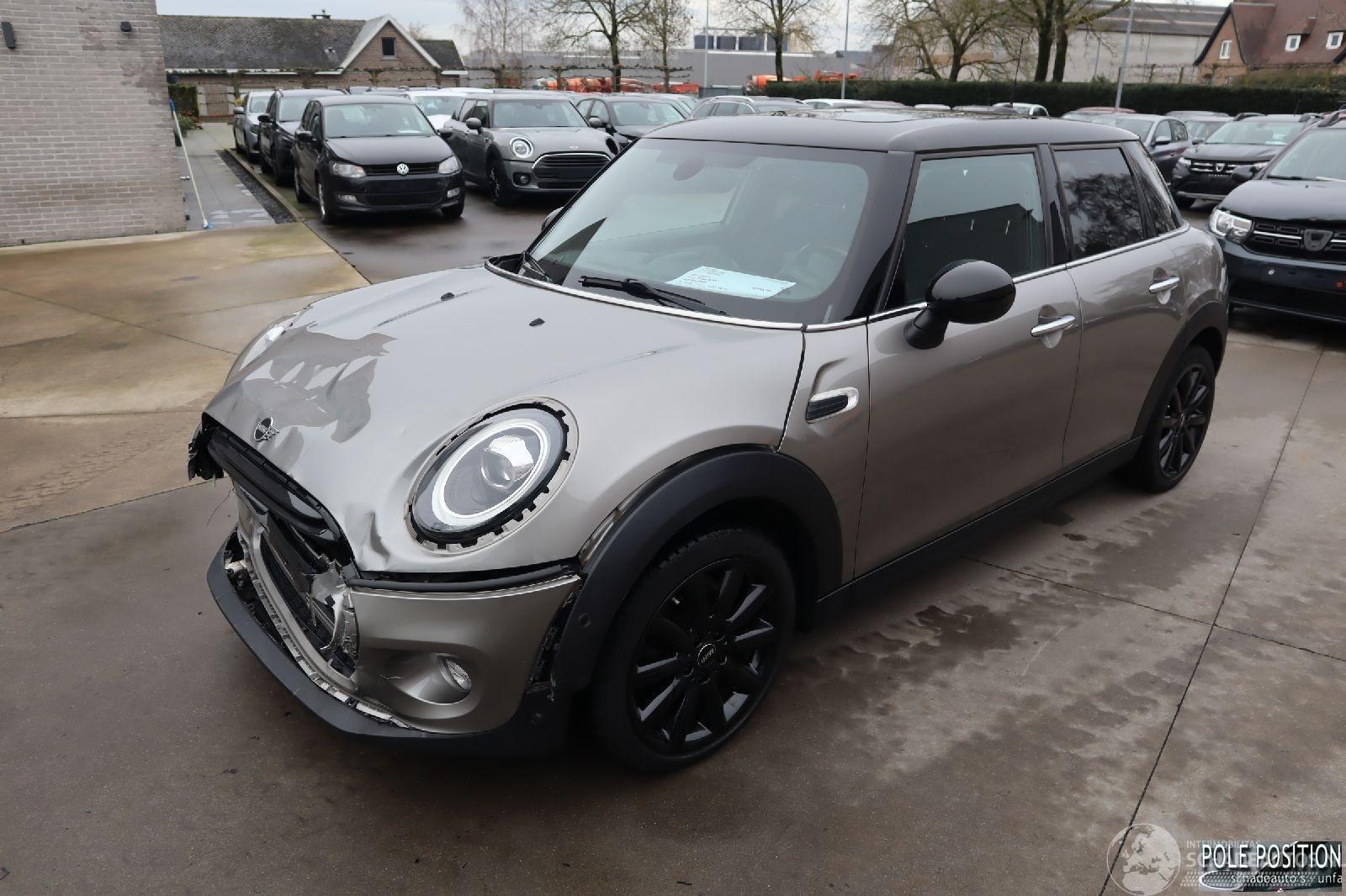 Mini Cooper 1.5 BENZ