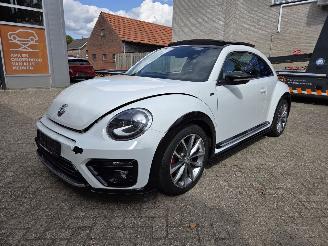 škoda osobní automobily Volkswagen Beetle 2.0 TSI DSG EXCLUSIVE DUNE LICHTE PLAATSCHADE UNIEKE AUTO 107855 KM 2017/1