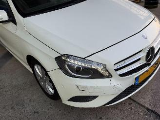 Mercedes A-klasse 180cdi  NAP LED XENON picture 4