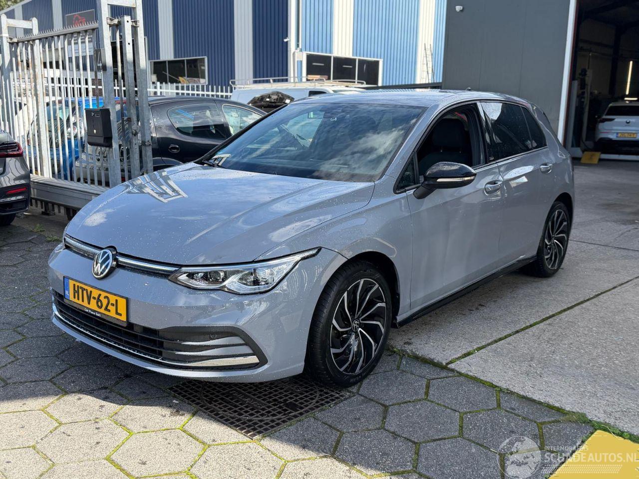 Volkswagen Golf 1.5eTSI R LINE HUD IQ LIGHT
