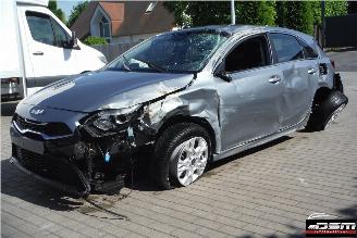 Vaurioauto  passenger cars Kia Ceed / CEE'D CD 2022/11