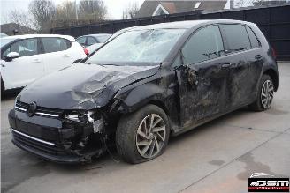 Vaurioauto  passenger cars Volkswagen Golf VII COMFORTLINE 2018/1