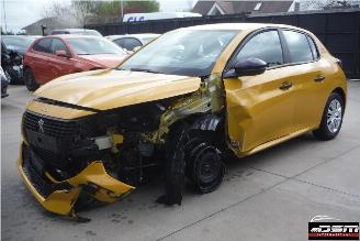 krockskadad bil auto Peugeot 208 II LIKE 2022/9
