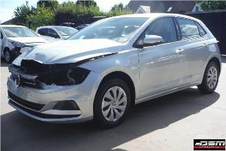 krockskadad bil auto Volkswagen Polo VI 1.0 COMFORTLINE 2019/7