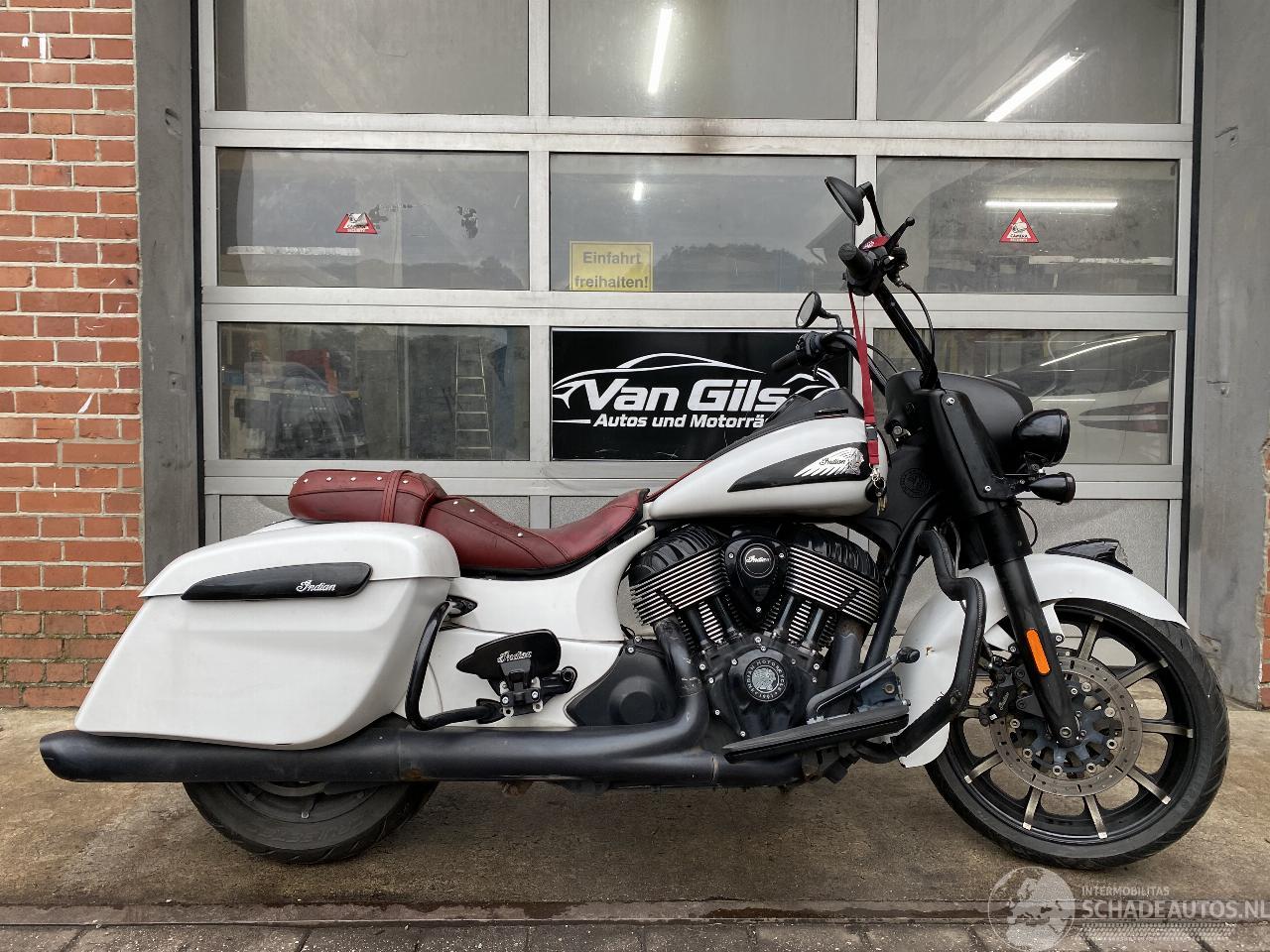Indian Scout Springfield Dark Horse