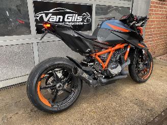 KTM 1290 Super Duke R  picture 3