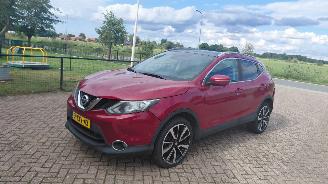 krockskadad bil auto Nissan Qashqai 1.2i tekna pano   leerclima 2014/6