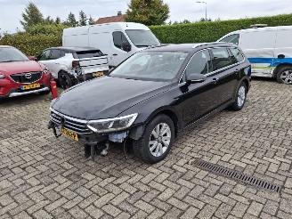 krockskadad bil auto Volkswagen Passat 1.4 tsi  110kw  automaat navi clima 2017/2