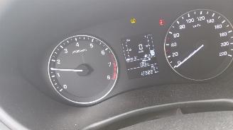 damaged passenger cars Hyundai I-20 1.0 tgdi  74kw     airco 2017/9